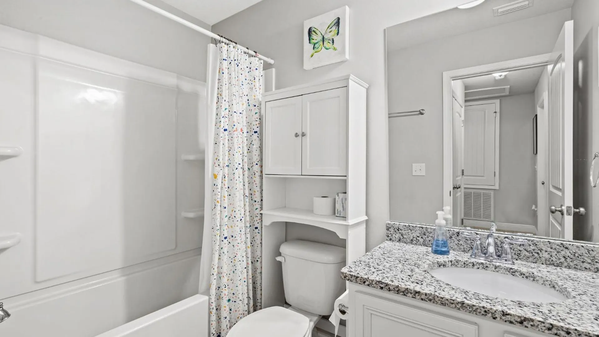 New ⁂Serenity Beach⁂ Lakefront 3Brs Close To Beach بنما سيتي بيتش بيت للعطل